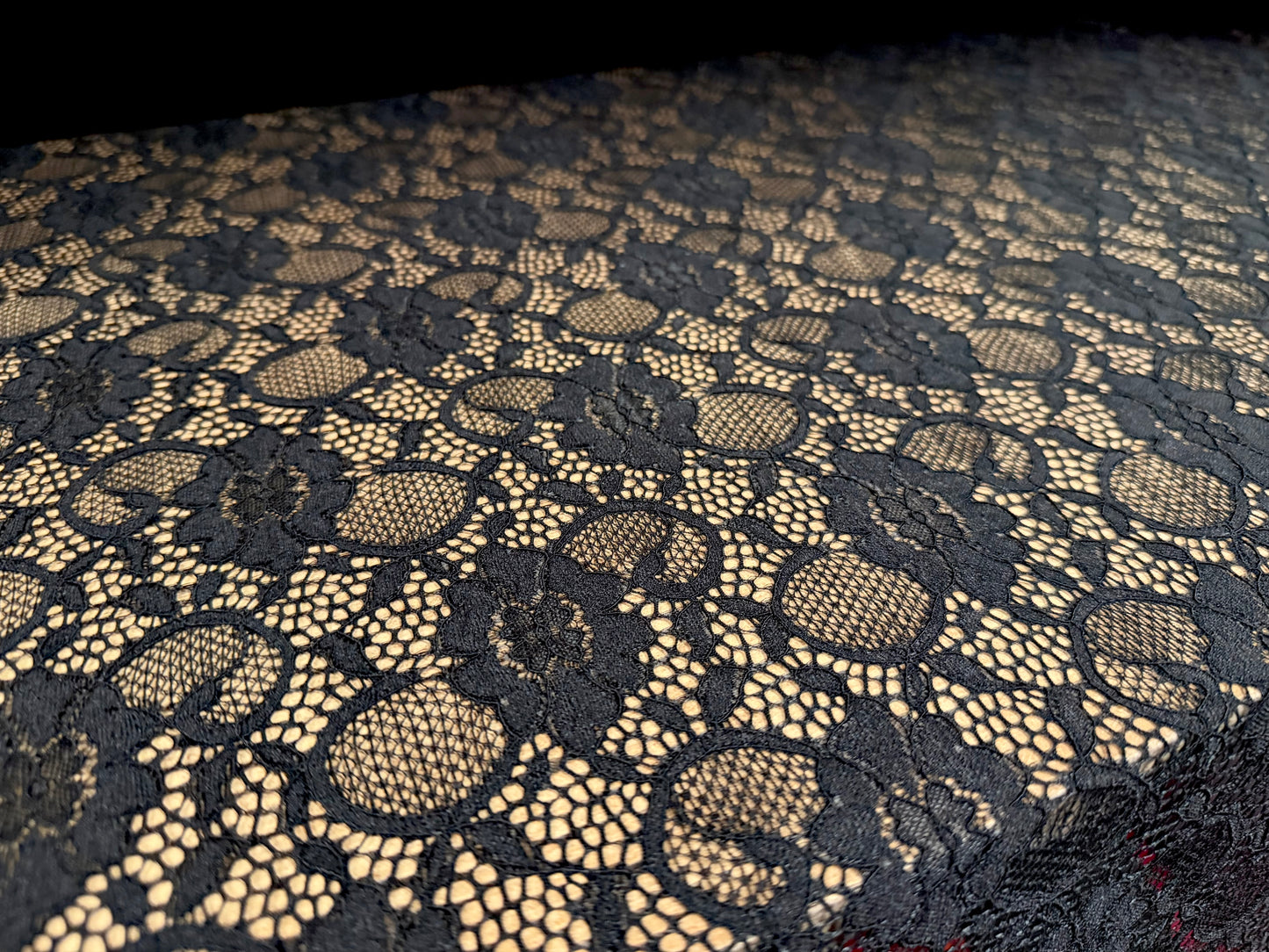 Stretch spandex lace dress fabric with scalloped selvedge, per metre - floral - black