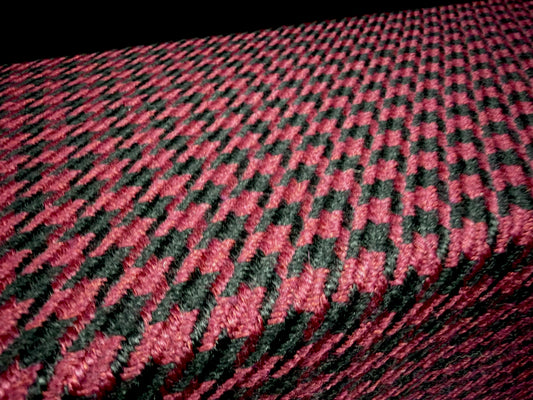 Heavyweight wool coat weight fabric, per metre - houndstooth jacquard - wine & black