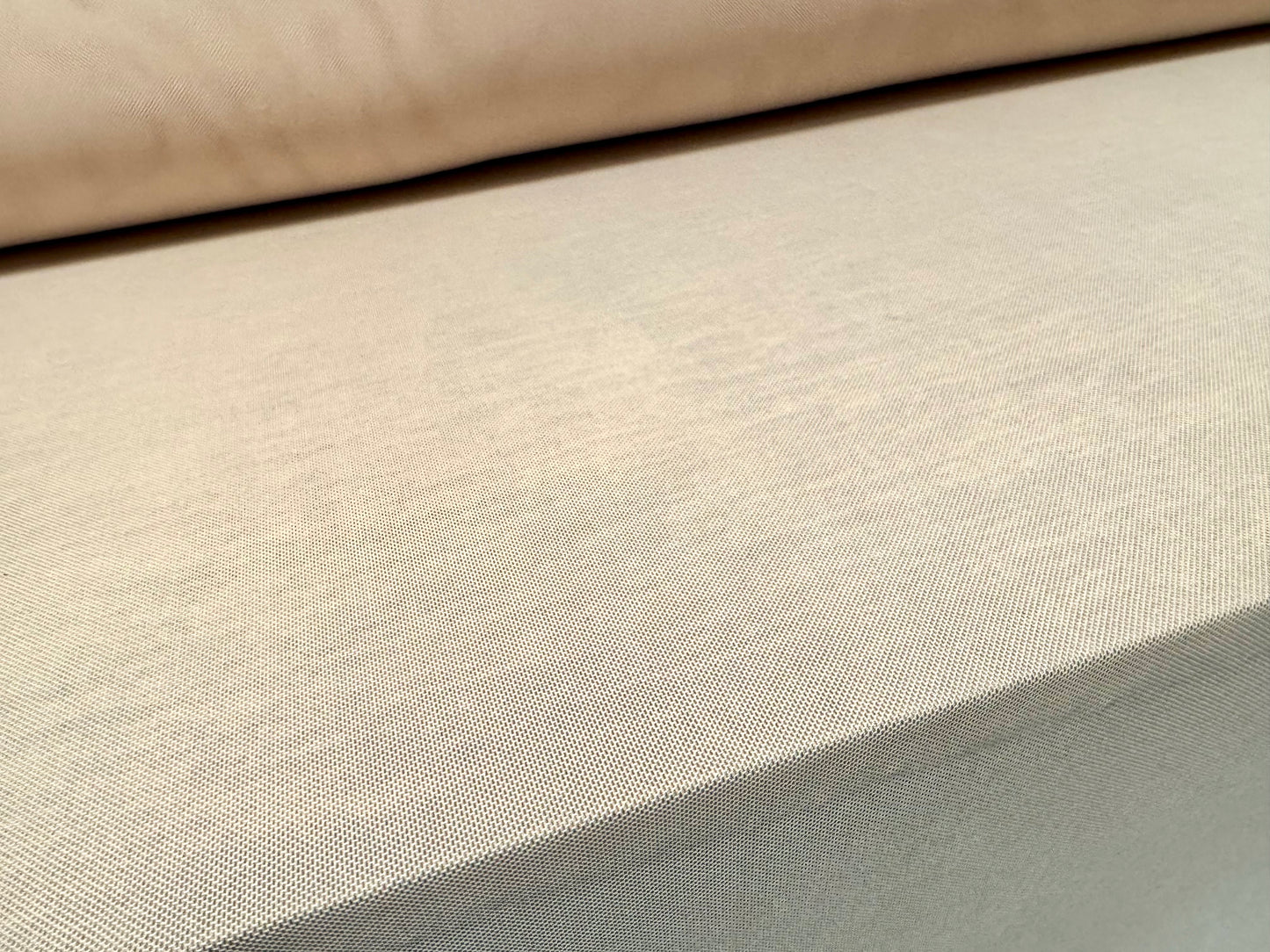 Power mesh net stretch spandex fabric, per metre - plain - light nude
