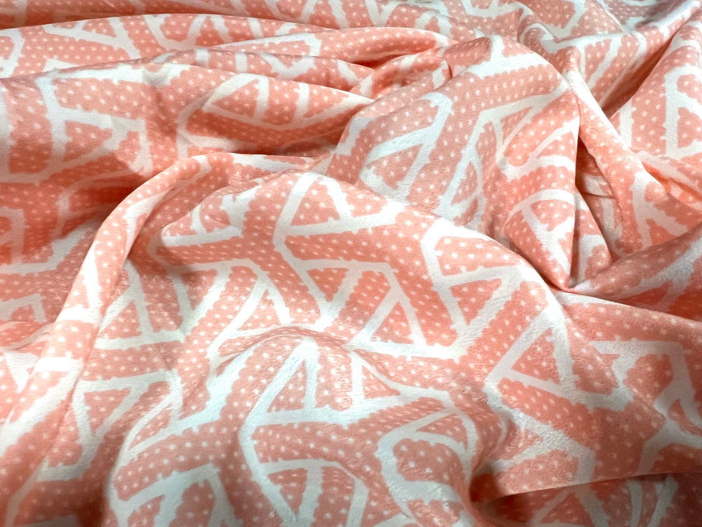 Chirimen woven crepe dress fabric, per metre - geometric print - pink