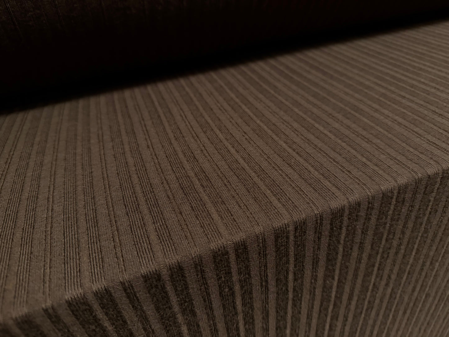 Variated stretch spandex ribbed jersey fabric, per metre - dark brown
