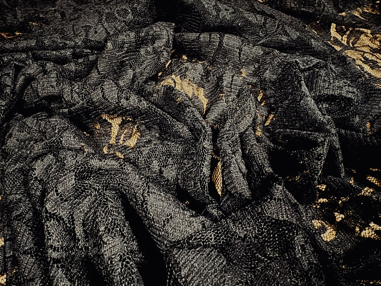 Stretch spandex lace fabric, per metre - floral - black