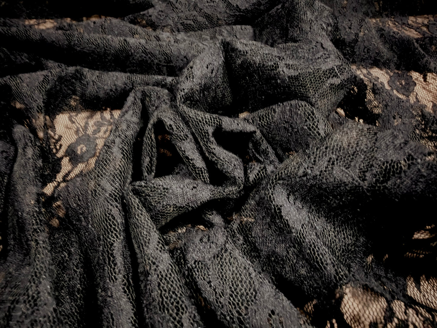 Stretch spandex lace fabric, per metre - floral - black