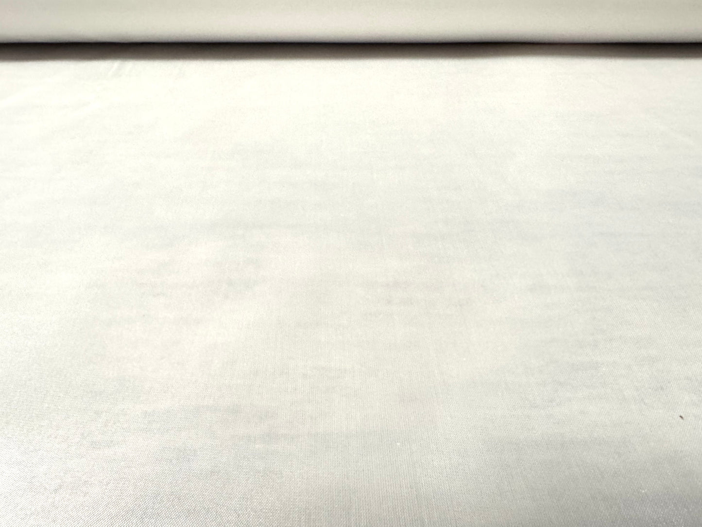 Lightweight woven lining fabric, per metre - plain - white