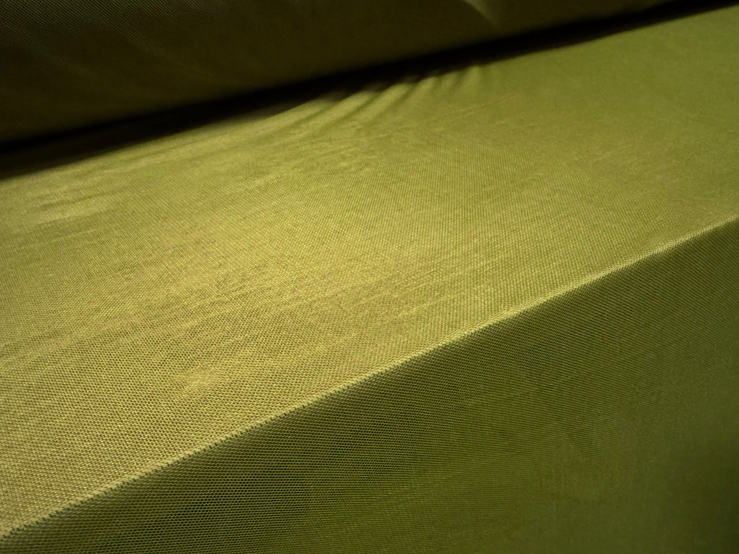 Power mesh net stretch spandex fabric, per metre - plain - moss green