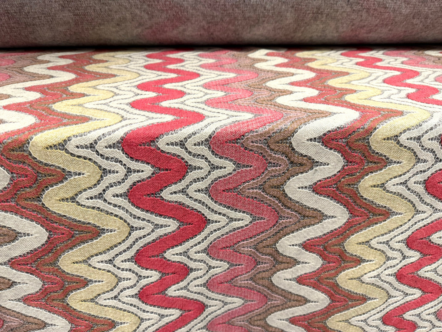 Wool blend heavyweight jacquard fabric, per metre - zigzag wave - pink & cream
