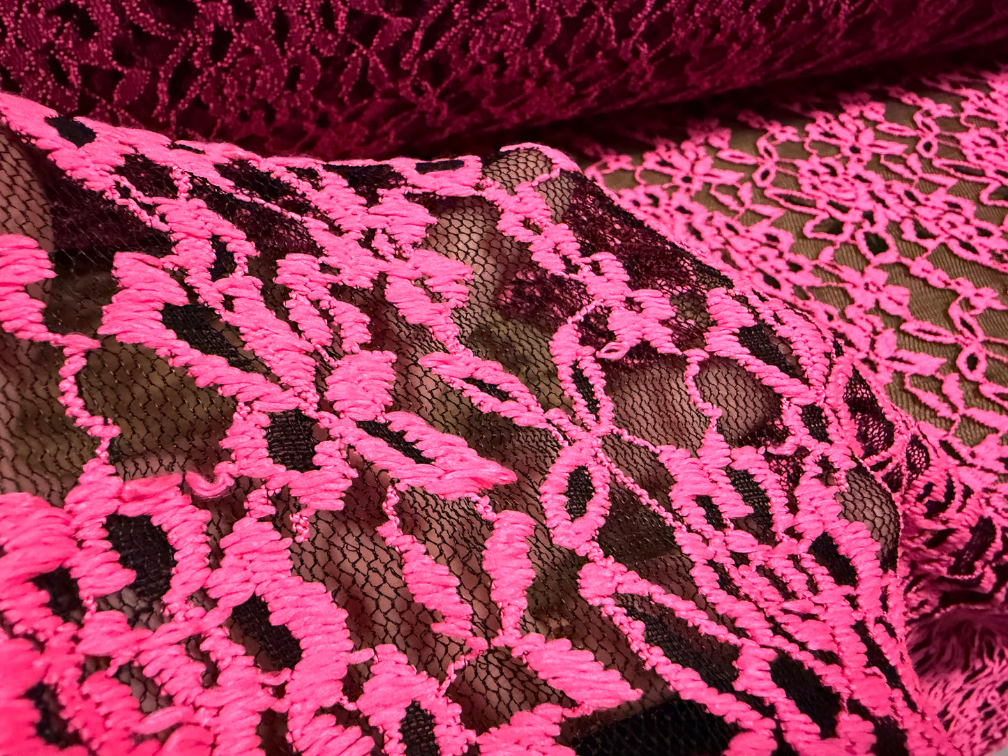 Embroidered stretch lace fabric with scalloped selvedge, per metre - floral - fluorescent pink