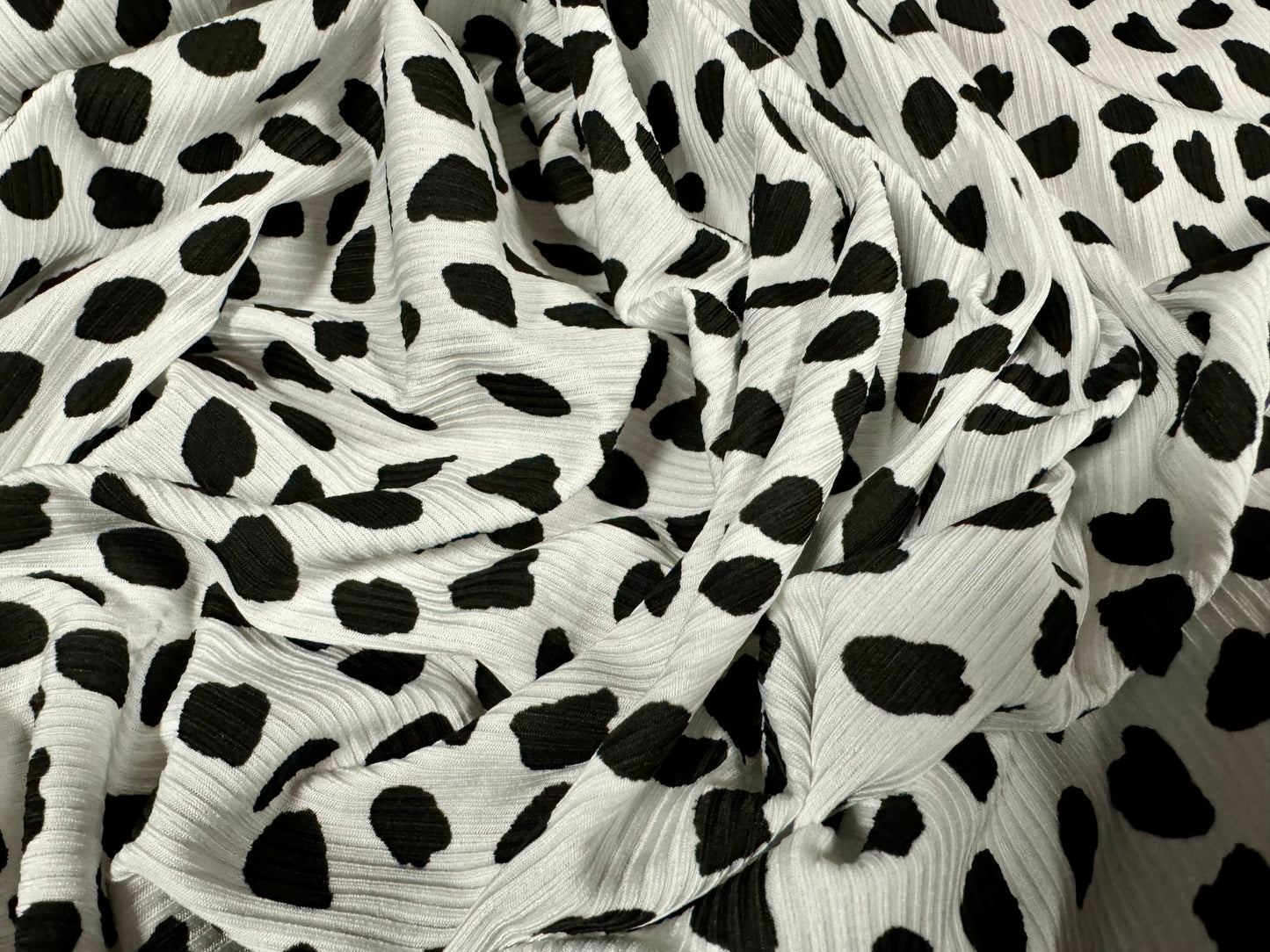 Stretch spandex ribbed jersey fabric, per metre - Dalmatian print - white & black