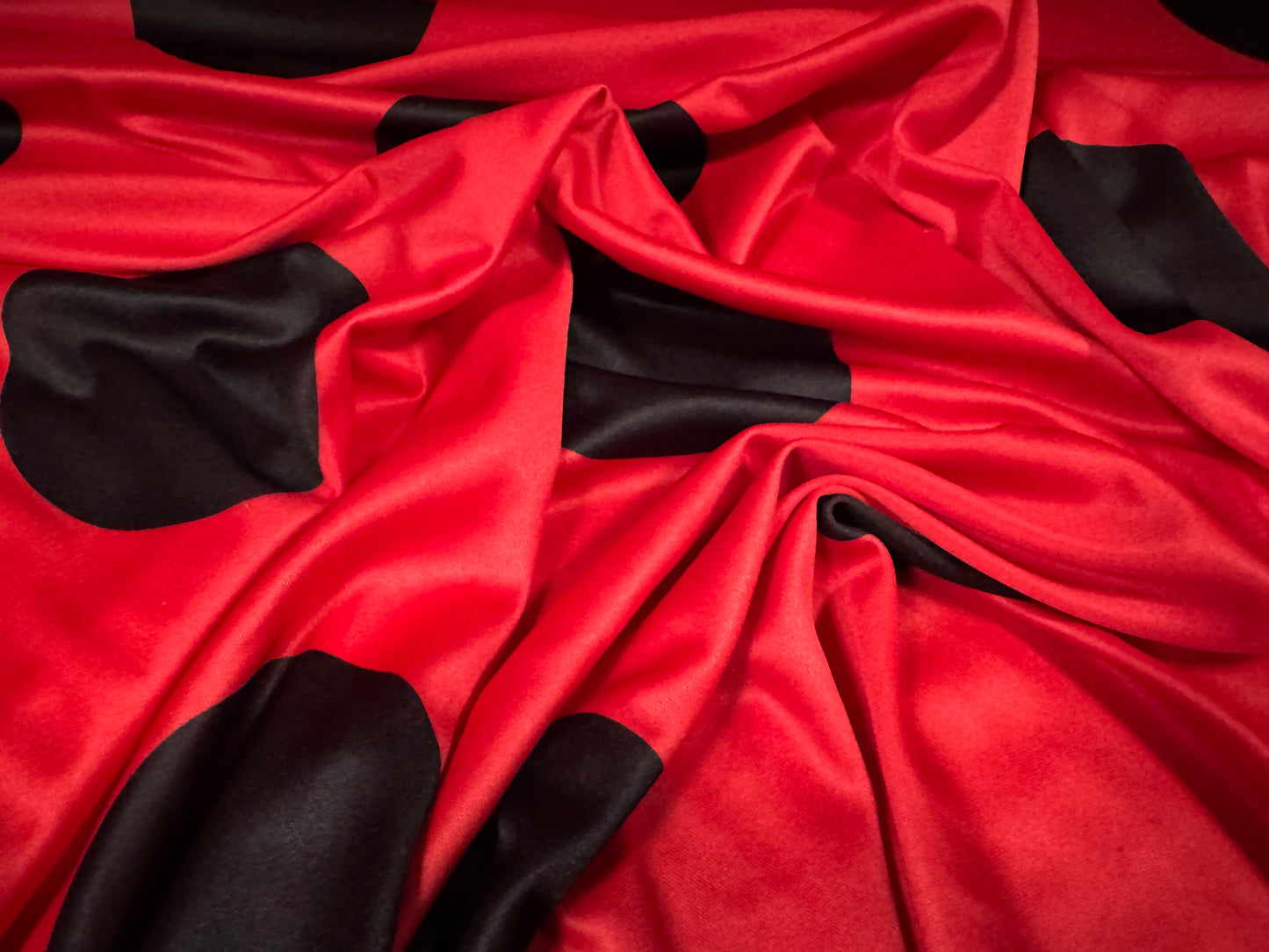 Single jersey fashion fabric, per metre - jumbo spot print - red & black