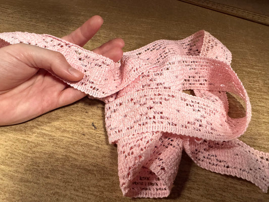 Crochet lace edging trim fabric, per metre - floral - pink