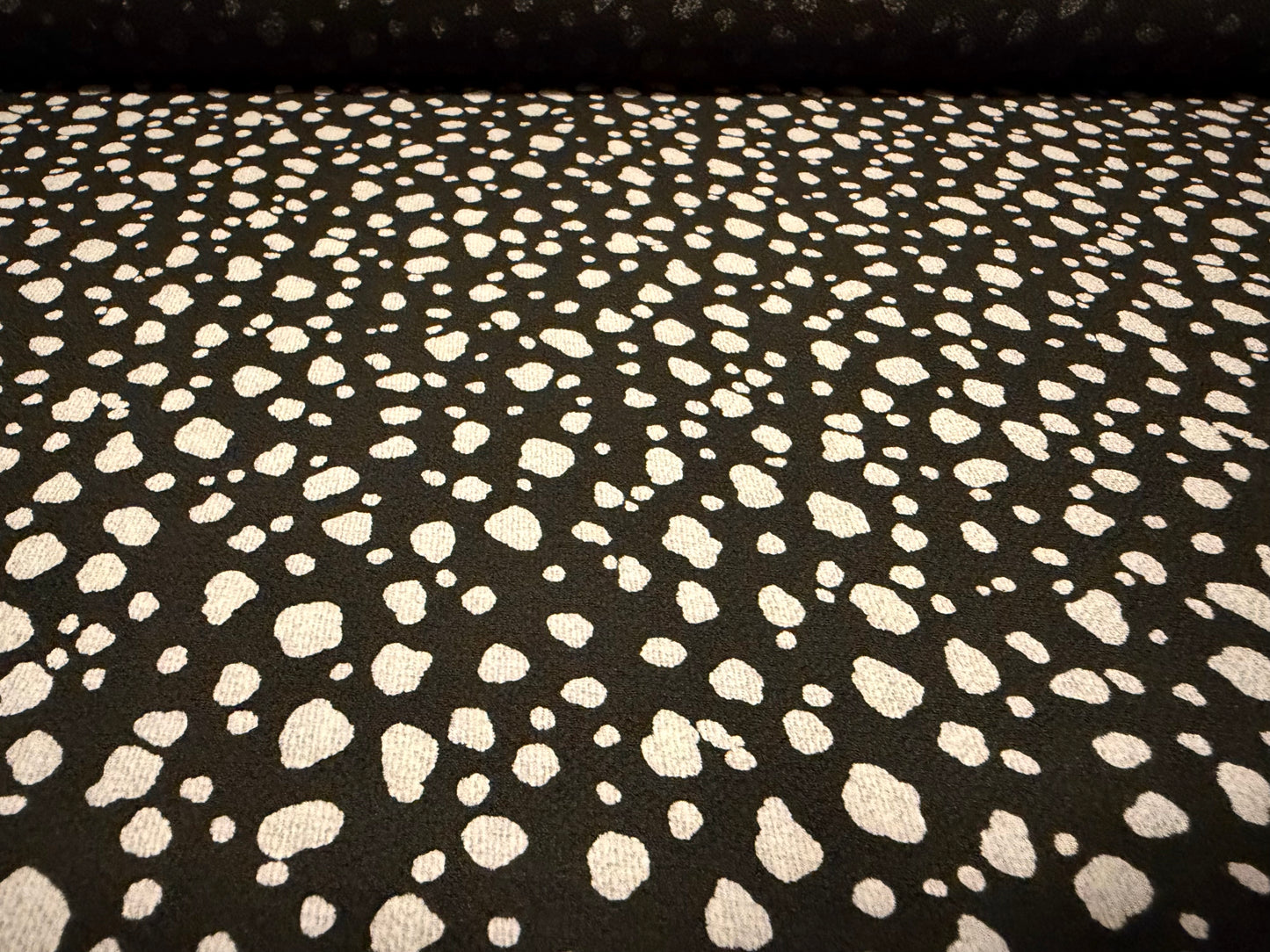 Pebble crepe woven dress fabric, per metre - abstract print - black & white
