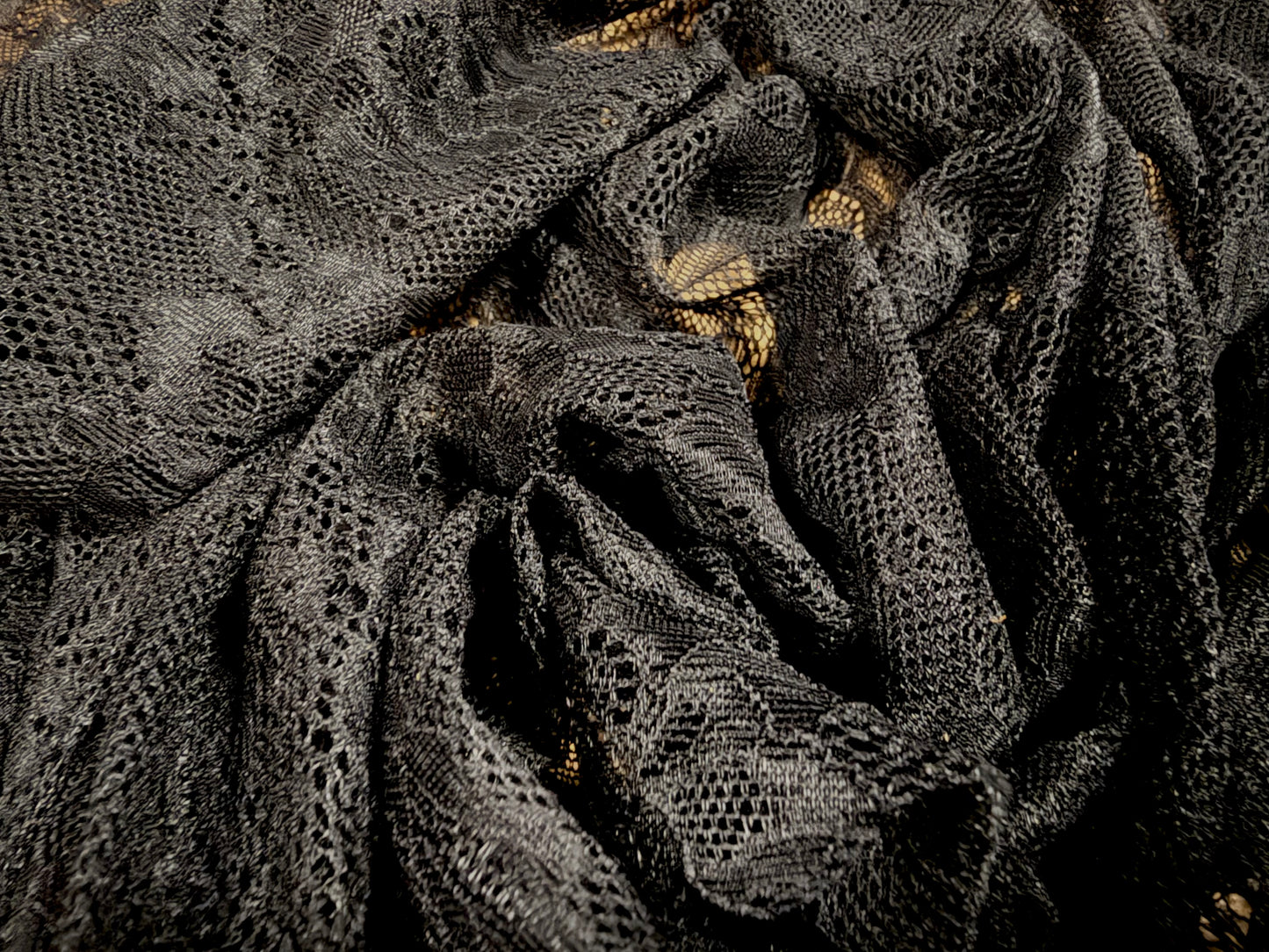Stretch spandex lace fabric, per metre - flower blossoms - black