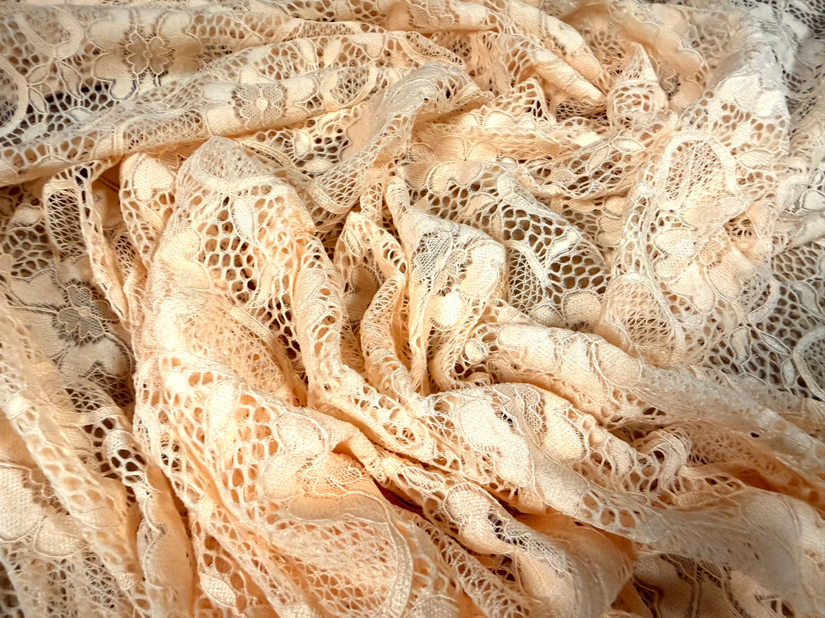 Stretch spandex lace dress fabric with scalloped selvedge, per metre - floral - corded - peach