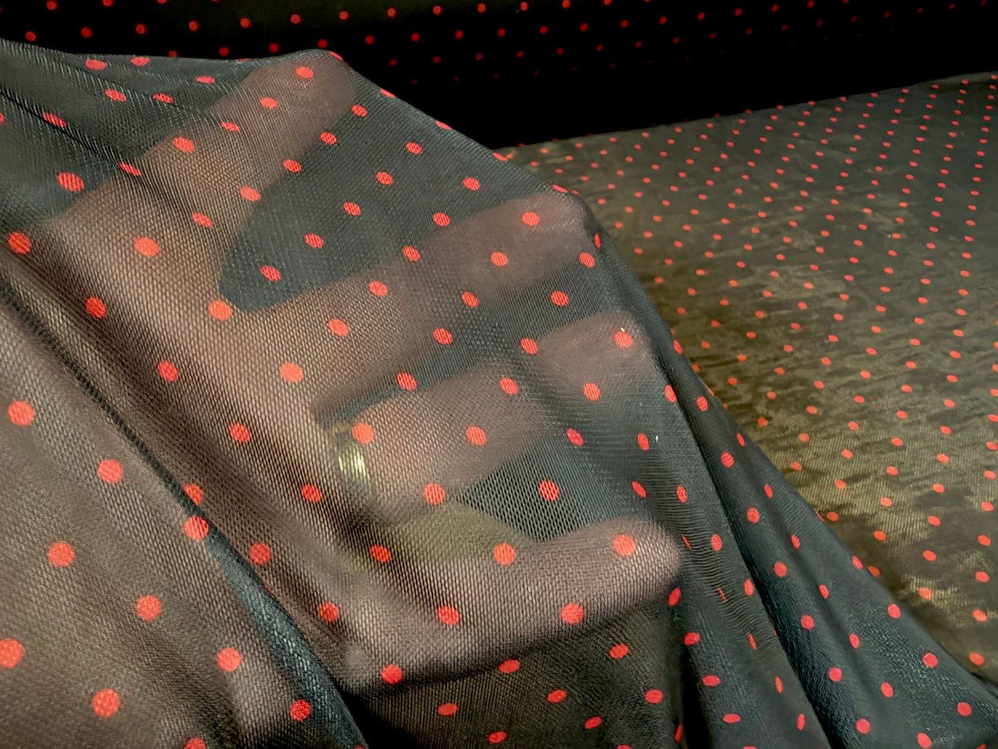 Power mesh net stretch spandex fabric, per metre - spot print - black & red