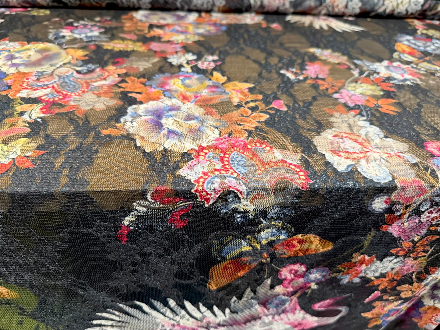 Stretch spandex mesh lace fabric, per metre - Chinoiserie print - black