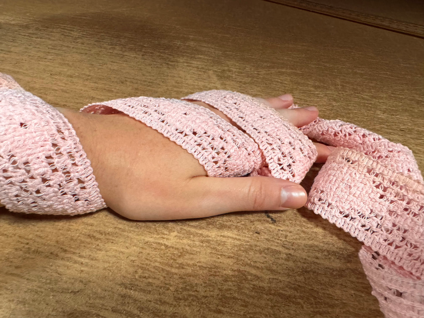 Crochet lace edging trim fabric, per metre - floral - pink