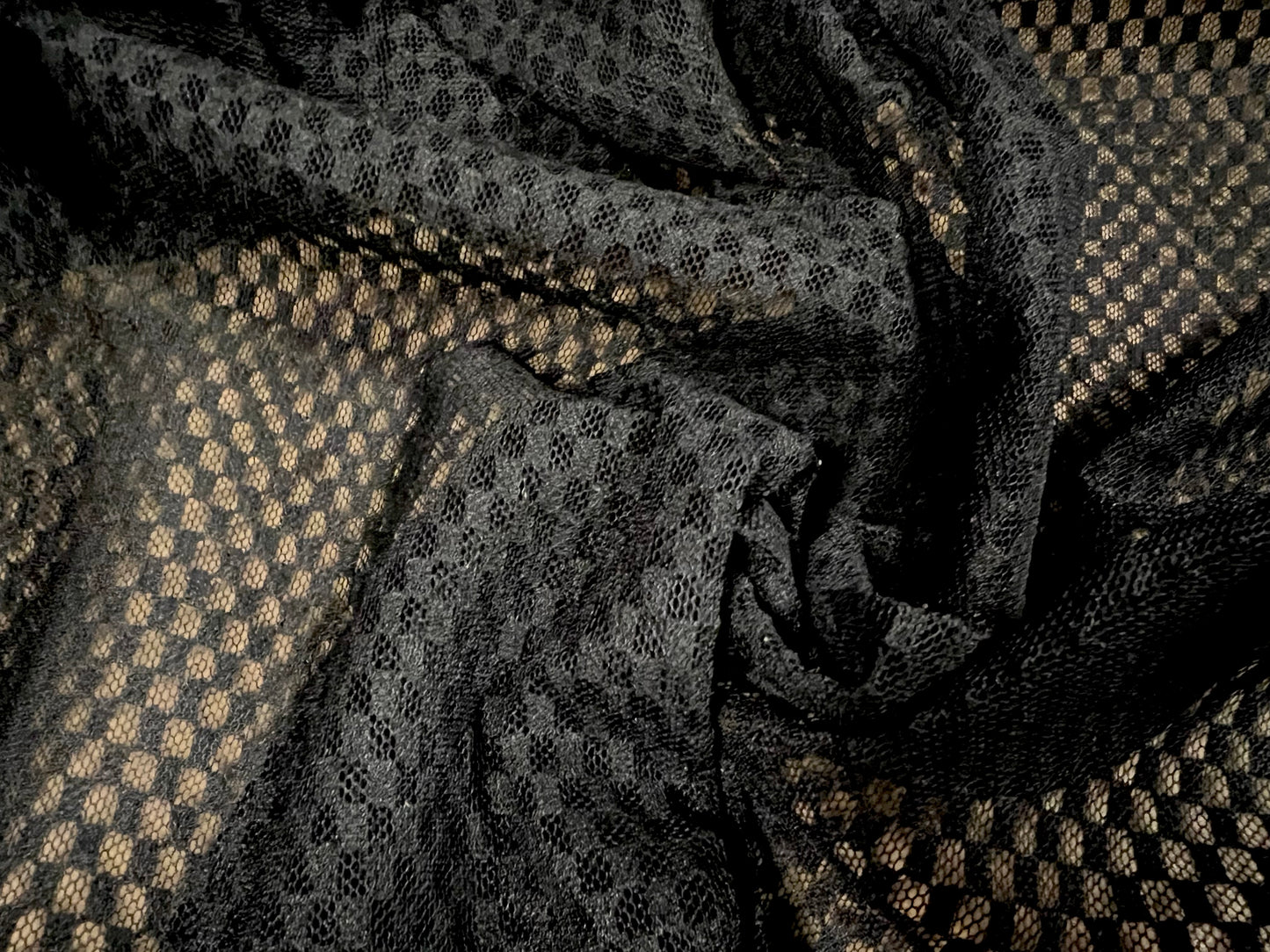 Bonded fishnet mesh fabric, per metre - black