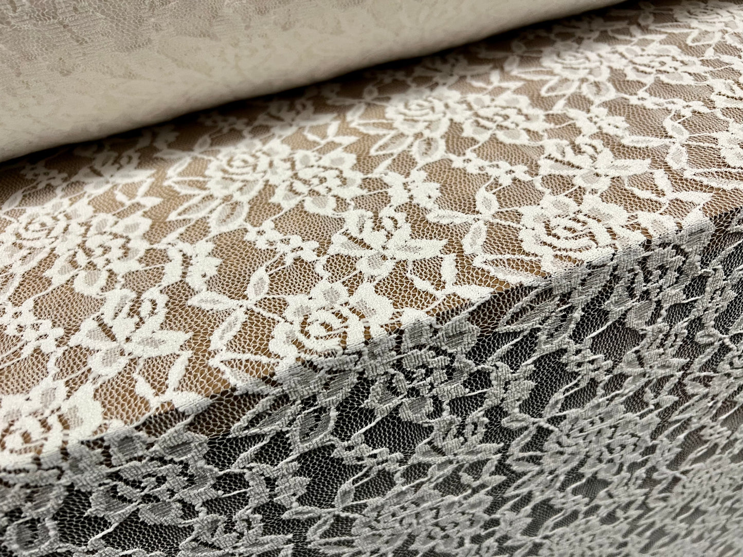 Soft Stretch spandex lace fabric, per metre - rose flower design - white