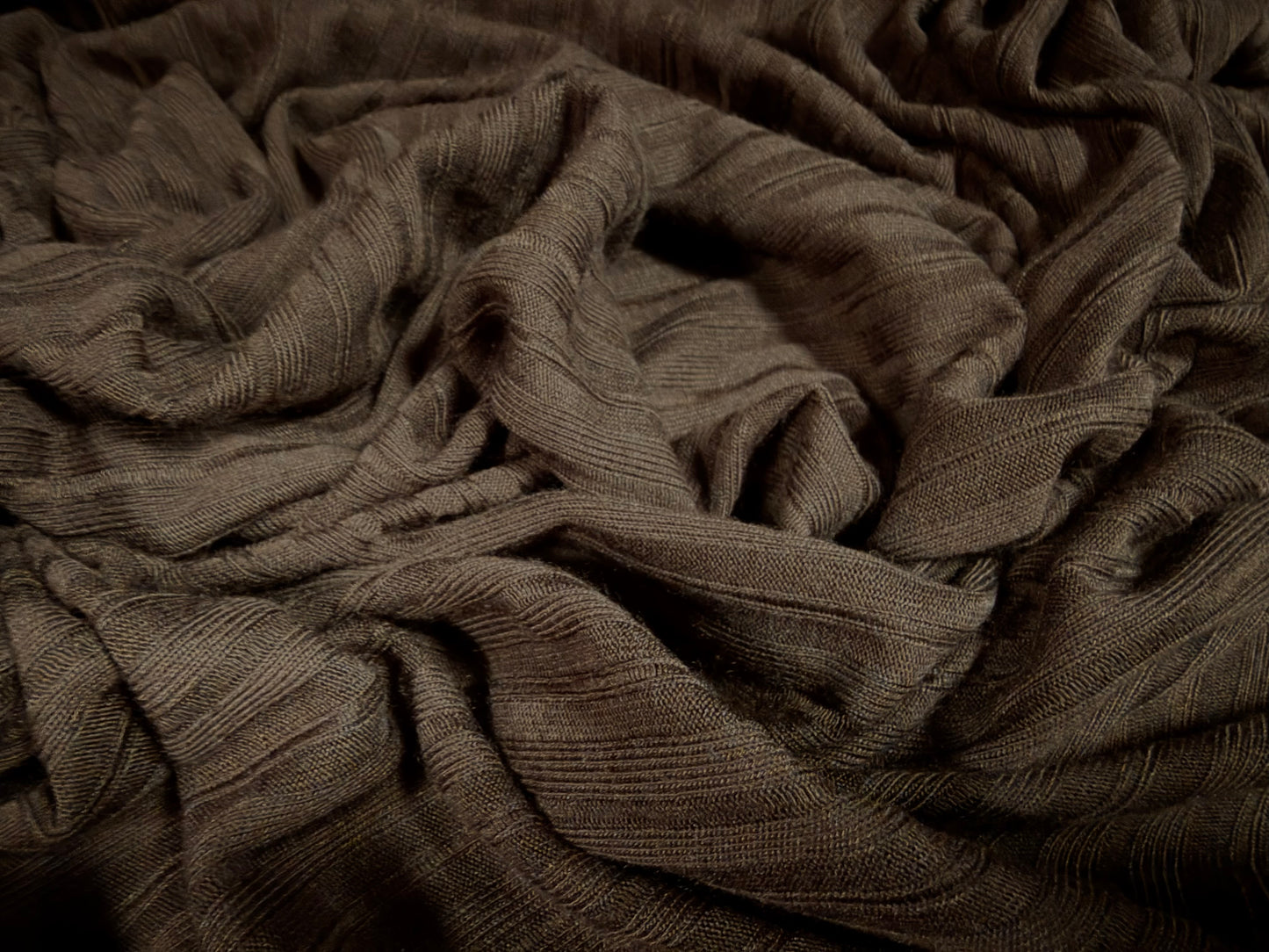 Variated stretch spandex ribbed jersey fabric, per metre - dark brown