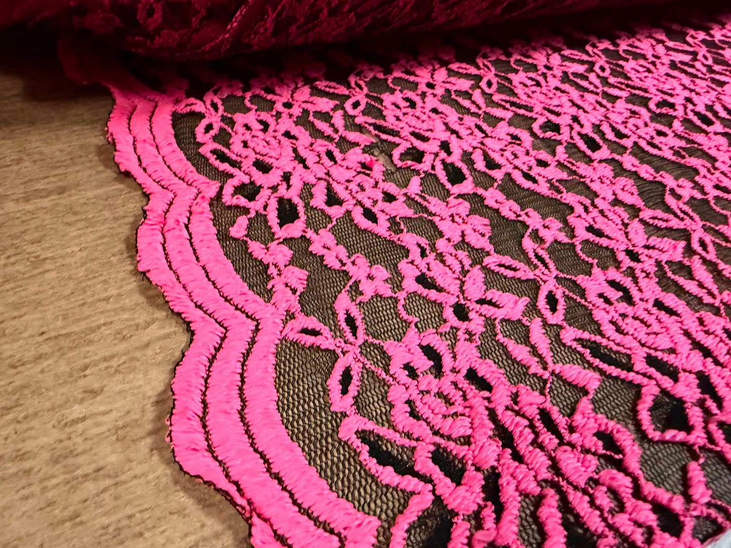 Embroidered stretch lace fabric with scalloped selvedge, per metre - floral - fluorescent pink
