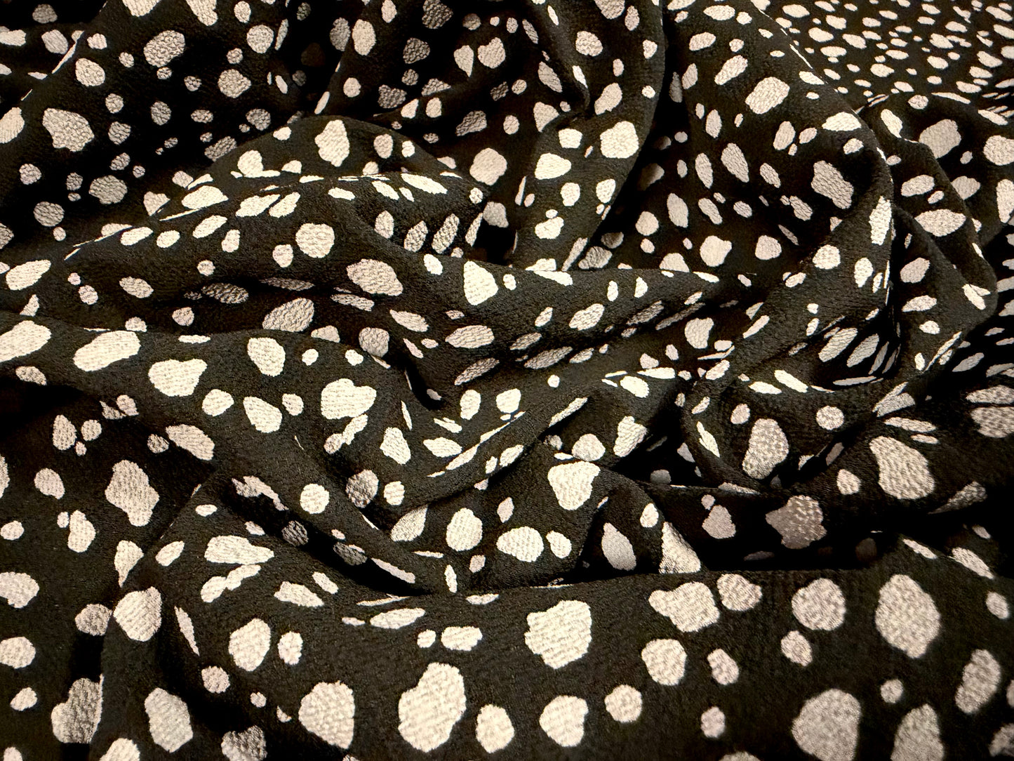 Pebble crepe woven dress fabric, per metre - abstract print - black & white