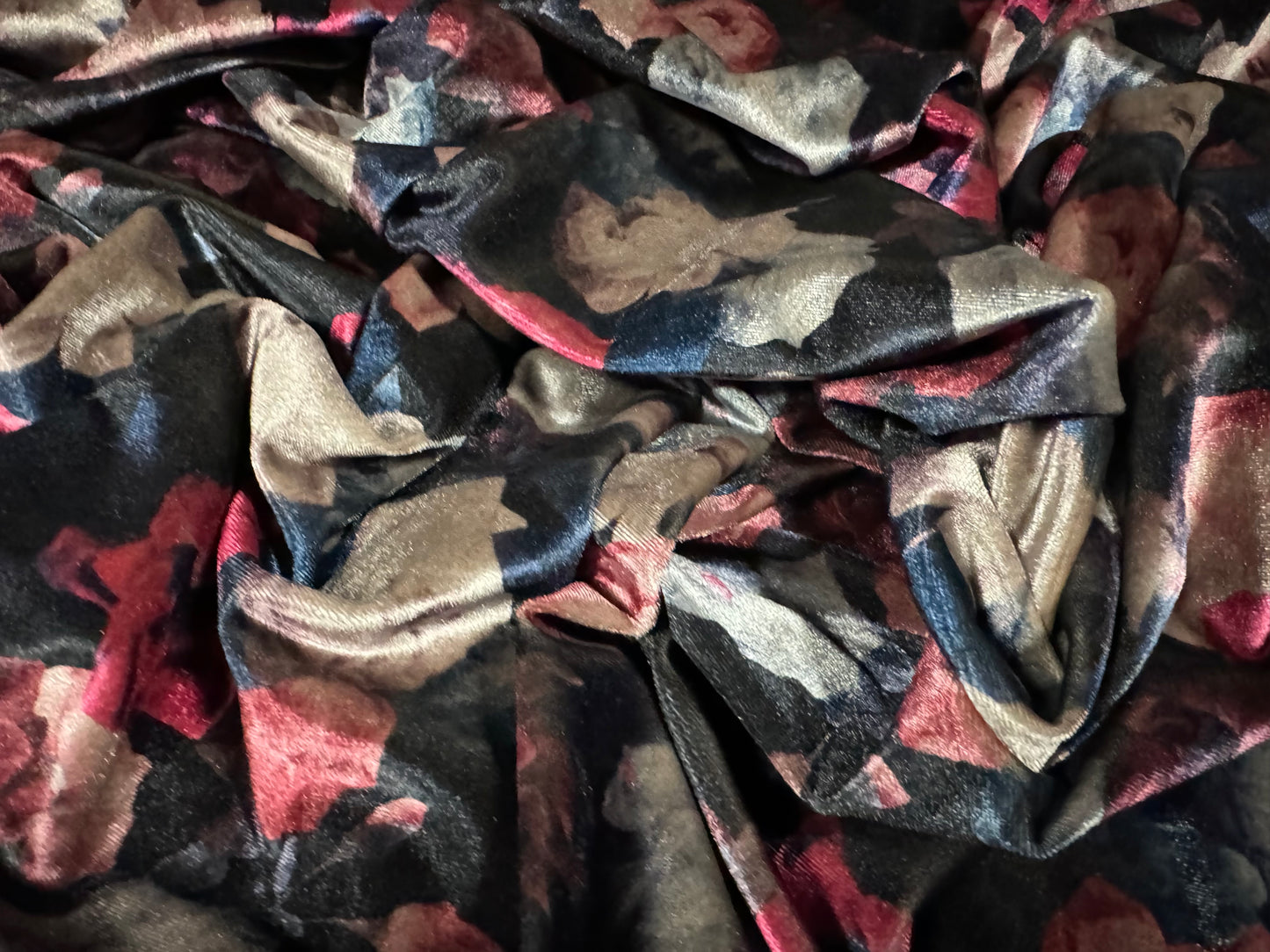 Spandex velvet stretch dress fabric, per metre - roses print - black stone & pink