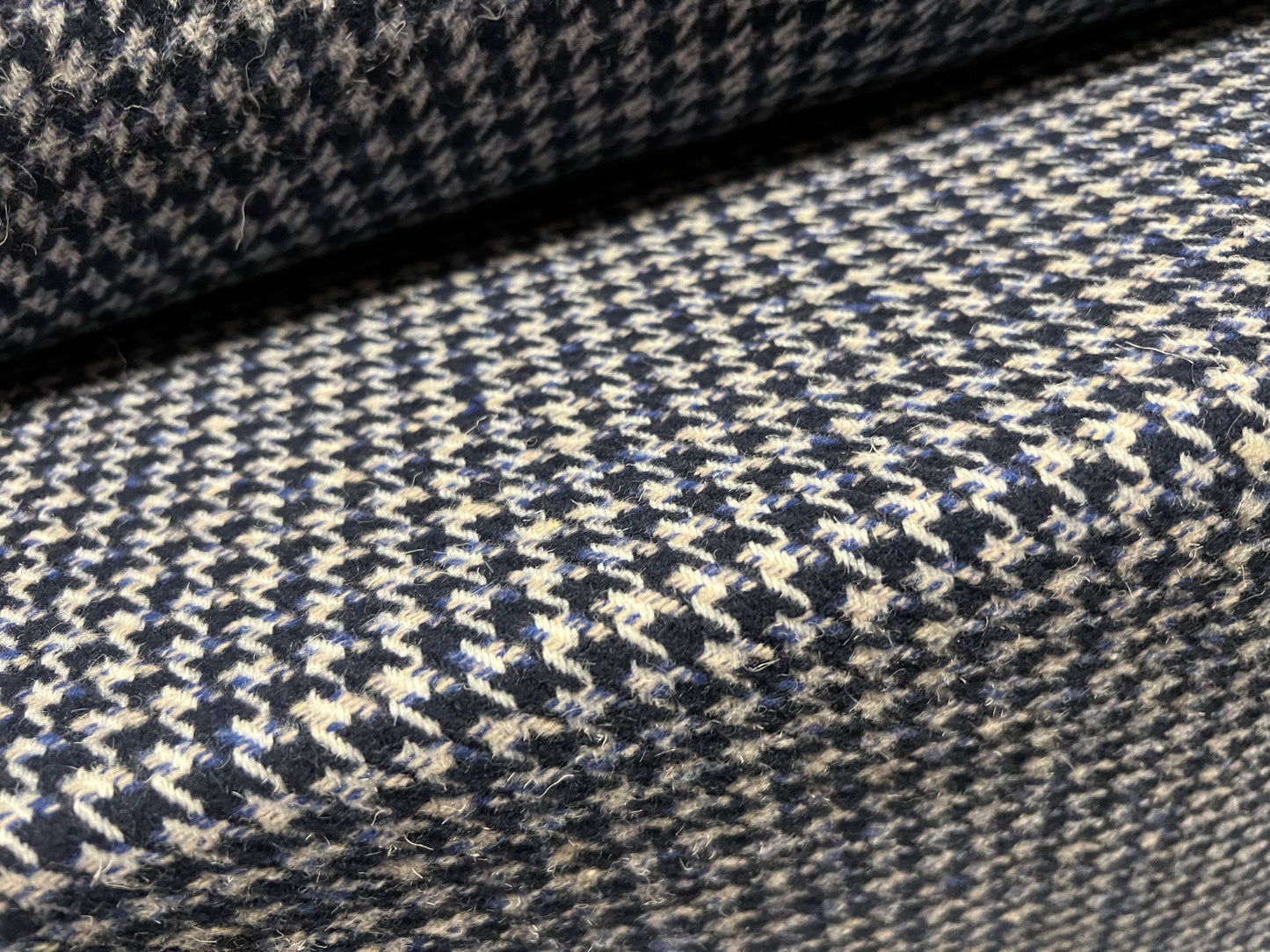 Wool mouflon coat jacket fabric, per metre - dogtooth jacquard - navy blue