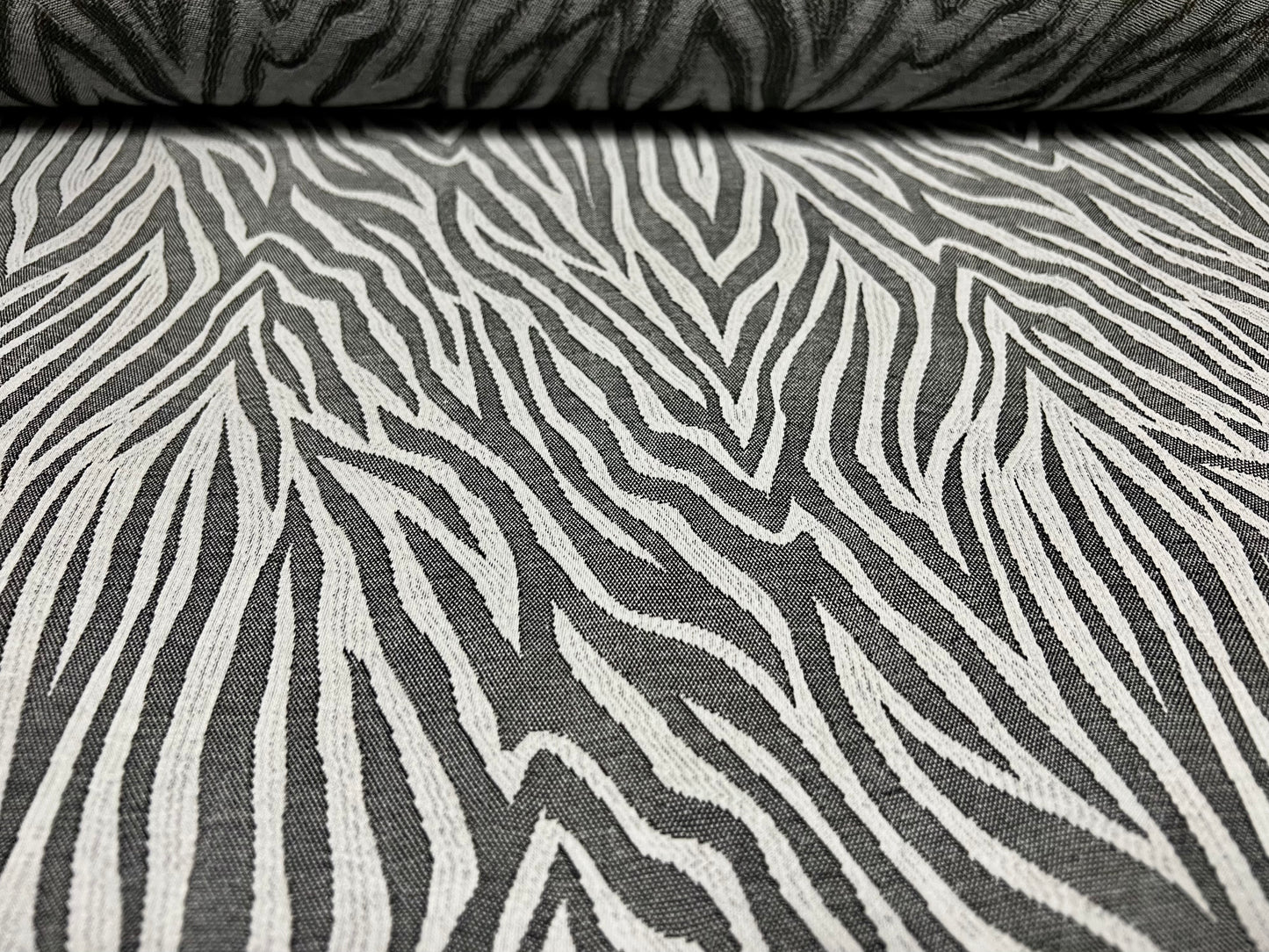 Slinky jersey Stretch spandex fabric, per metre - zebra animal jacquard - grey