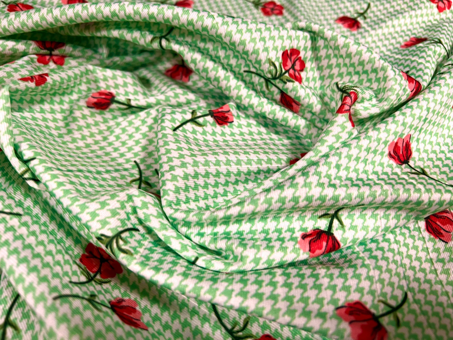 Ribbed stretch spandex jersey fabric, per metre - puppytooth floral print - green & pink