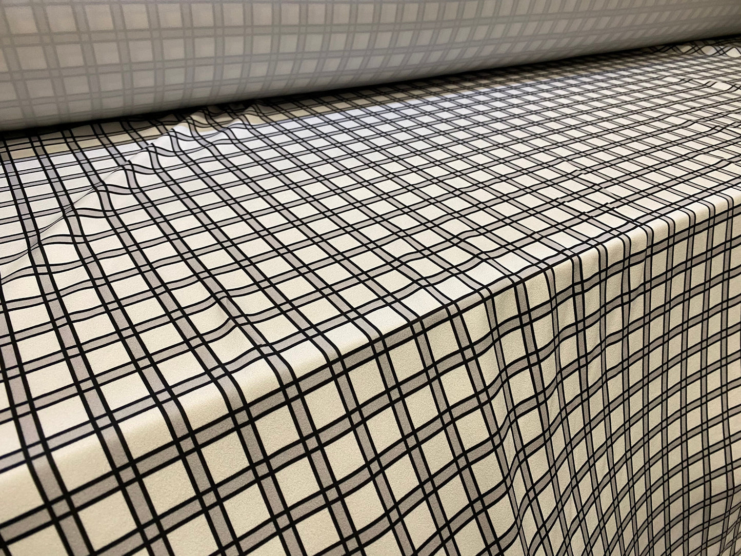 Scuba jersey fabric stretch spandex, per metre - check print black and white plaid
