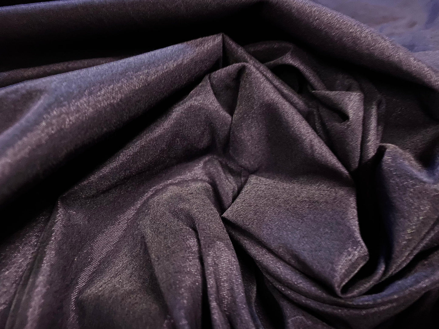 Woven dress fabric with a shimmer finish, per metre - purple