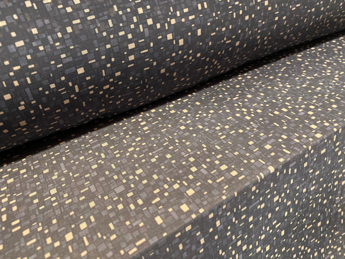 Power mesh net stretch fabric, per metre - grey geometric print
