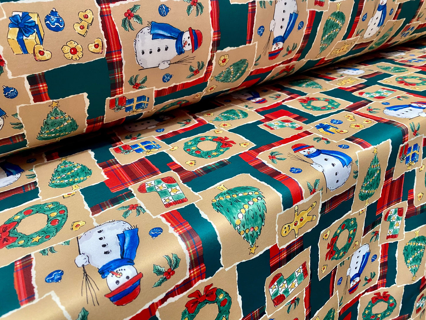 Sandwich Scuba Neoprene spandex double jersey fabric, per metre - Christmas tree & snowman print