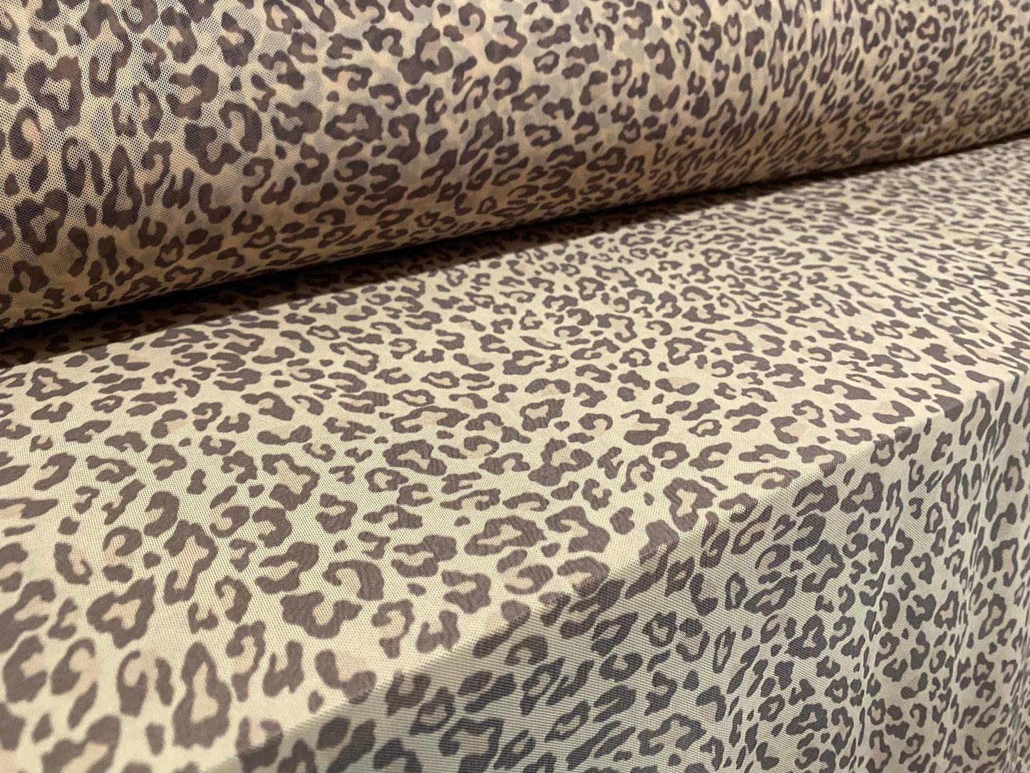 Power mesh net stretch fabric, per metre - leopardskin print - Nude