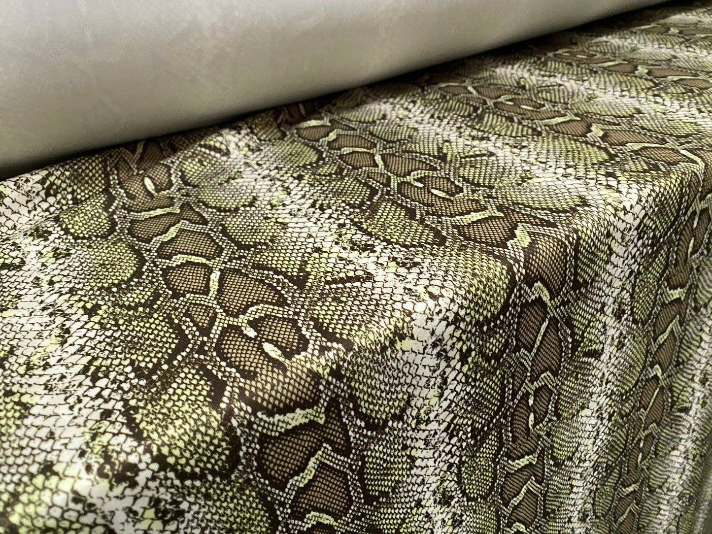 Scuba spandex jersey fabric, per metre - snakeskin print