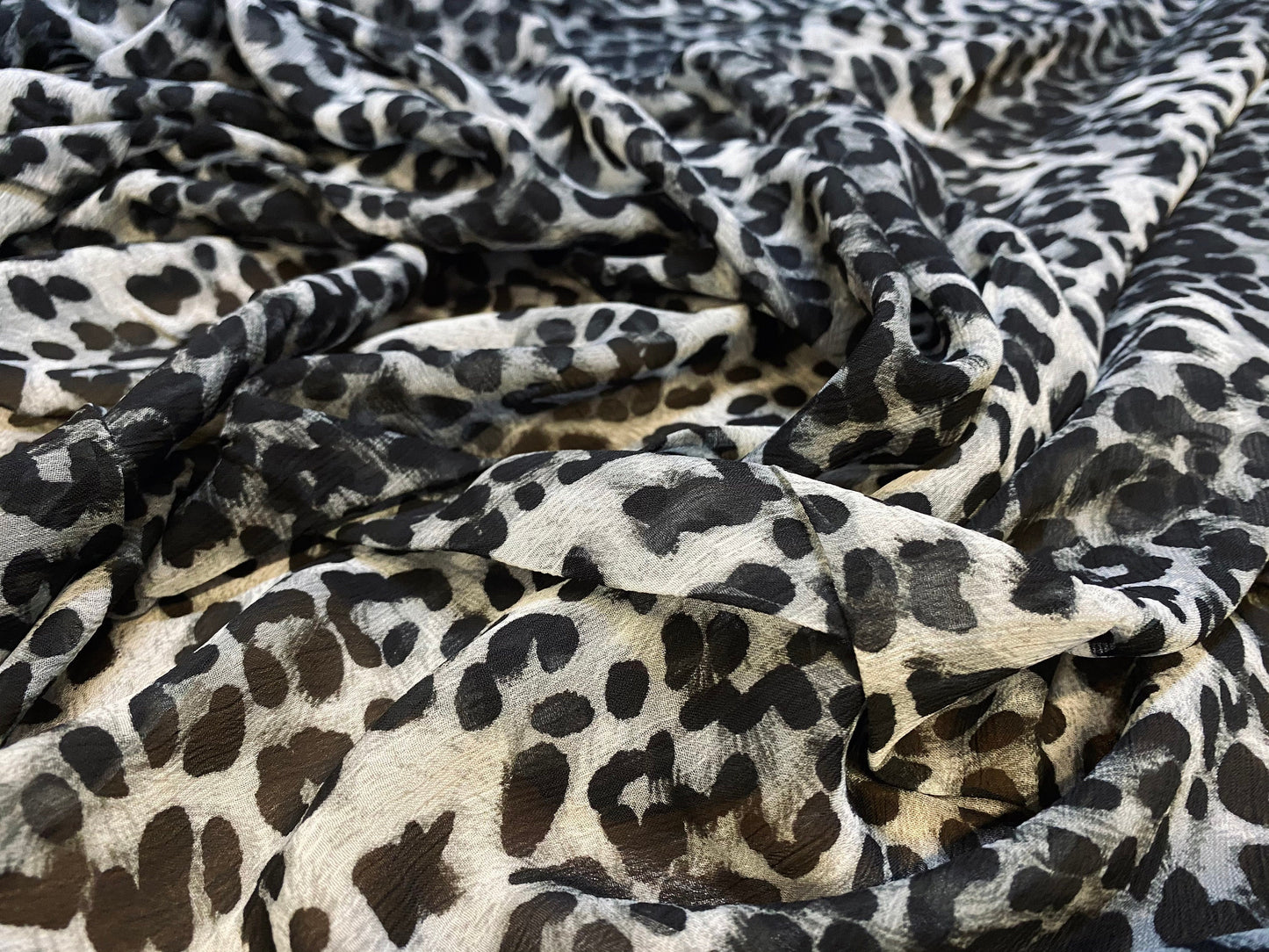 Printed chiffon yoryu dress blouse fabric, per metre - Leopardskin animal print - grey