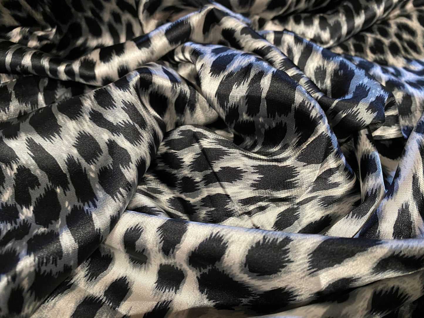 Silky Stretch charmeuse satin dress fabric, per metre - Leopardskin animal print - grey