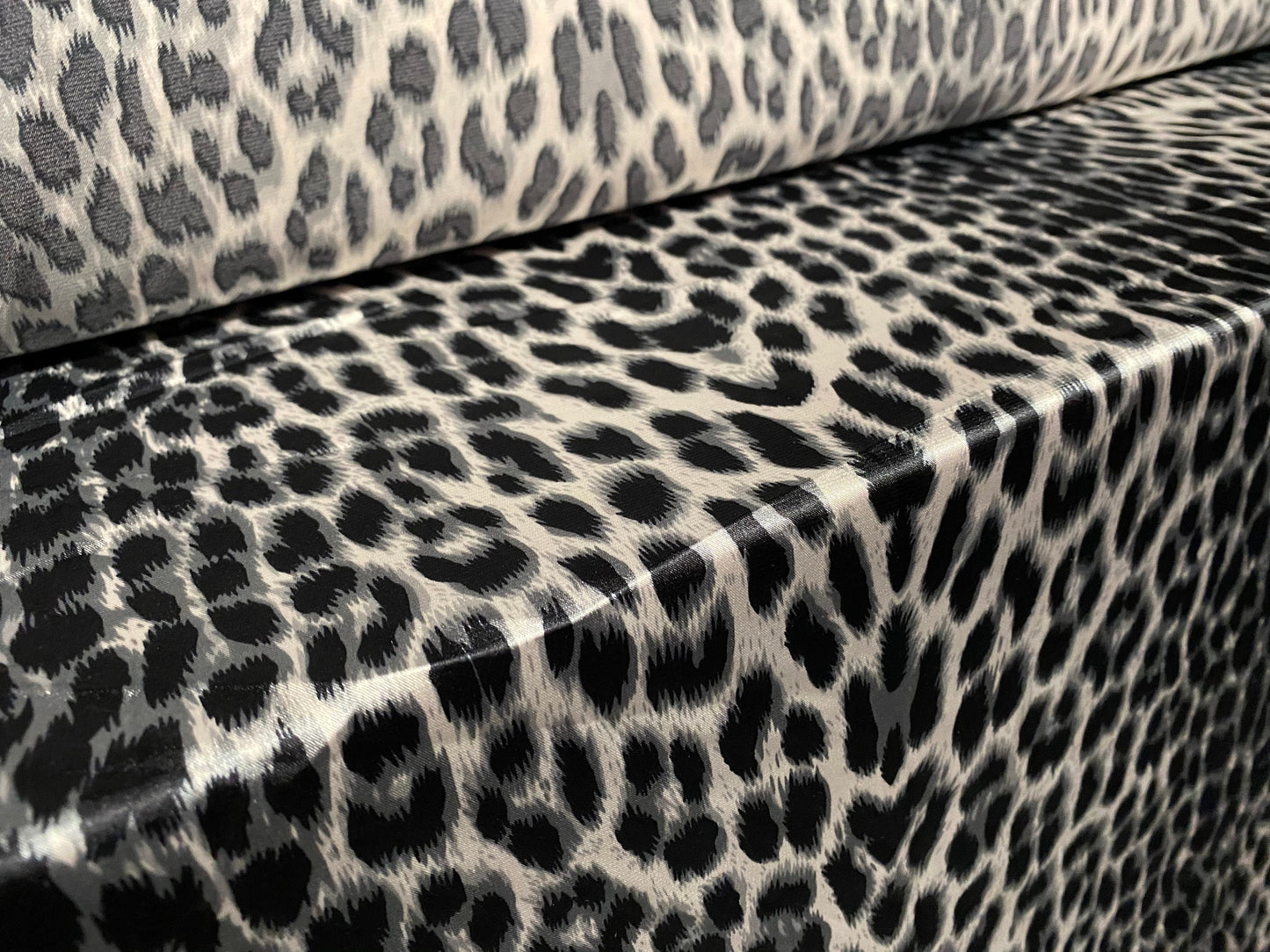 Silky Stretch charmeuse satin dress fabric, per metre - Leopardskin animal print - grey