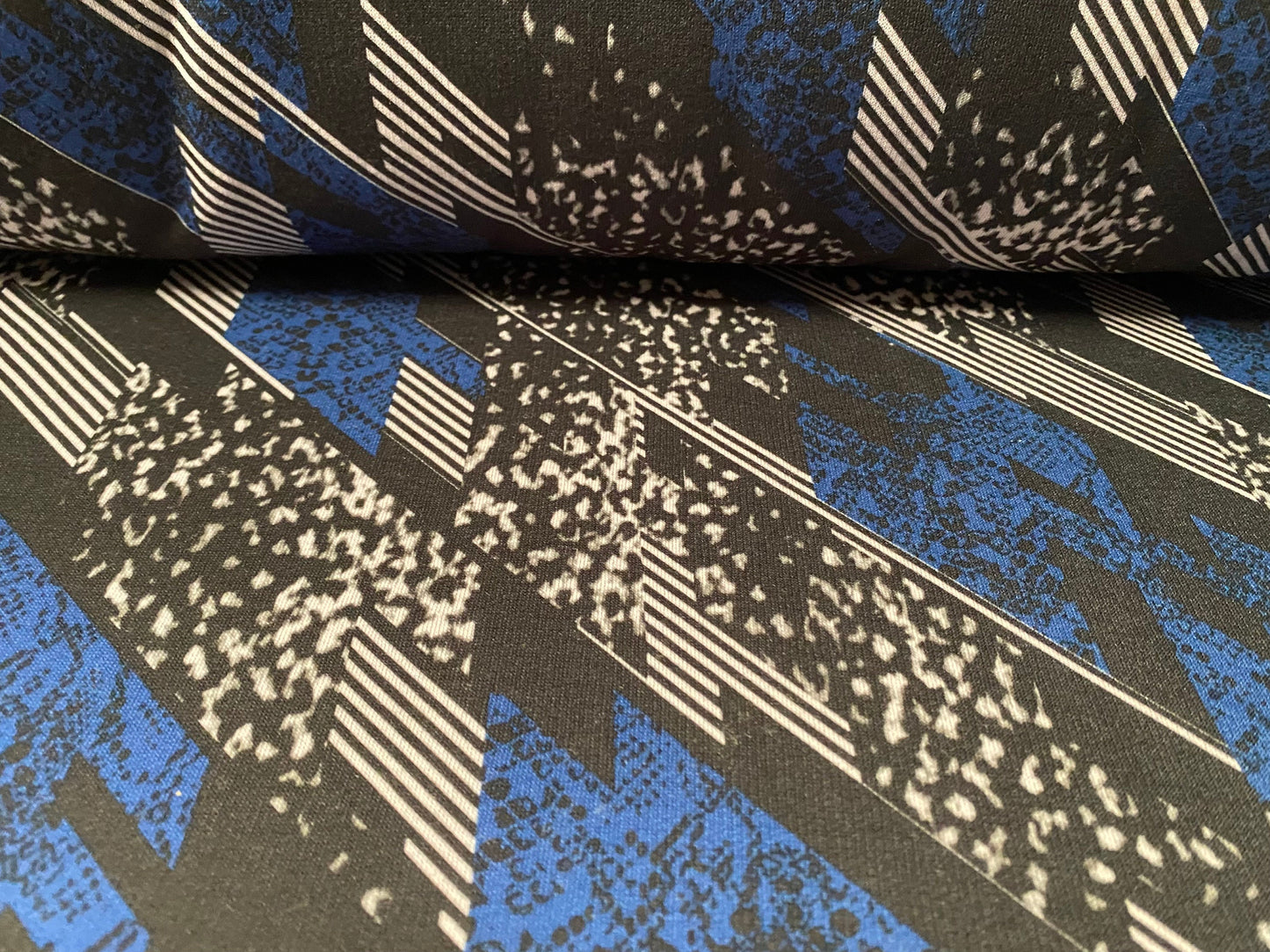 Sweatshirt fleece soft jersey fabric, per metre - blue black 80s retro print