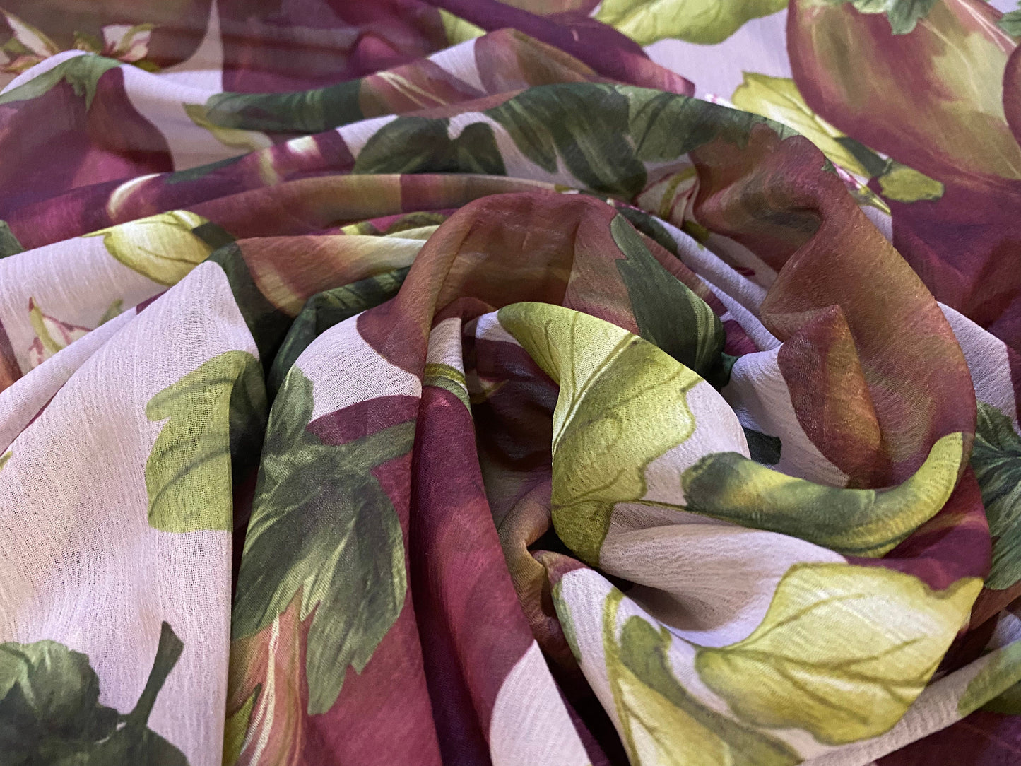 Printed chiffon yoryu dress blouse fabric, per metre - aubergine floral print - Burgundy