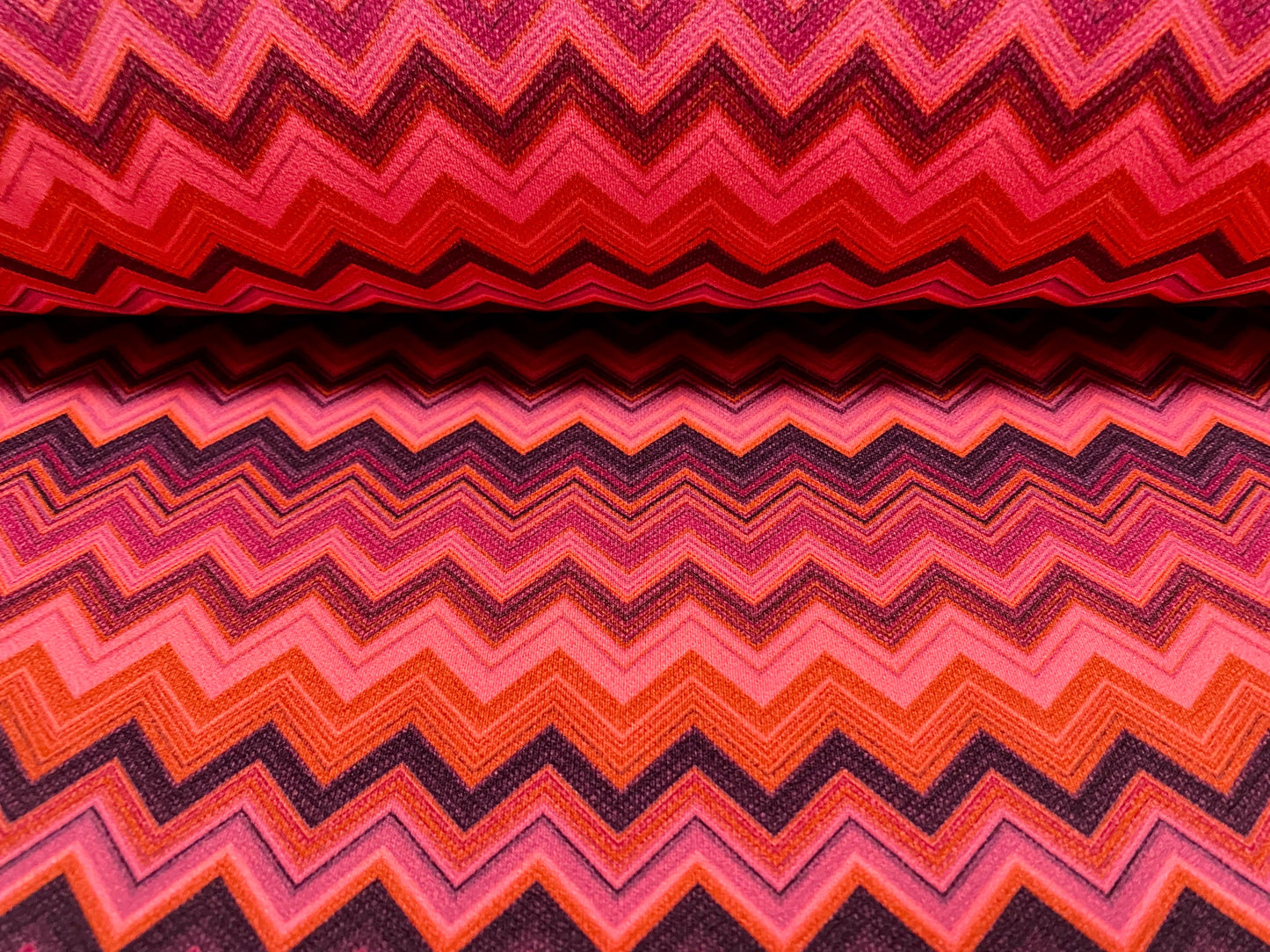 Stretch Spandex crepe single  jersey fabric - zigzag chevron print - fluorescent pink