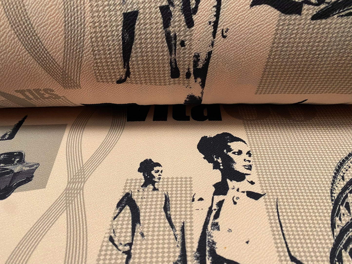 Waterfall textured scuba stretch jersey fabric, per metre - 60s Dolce Vita print - peach blush