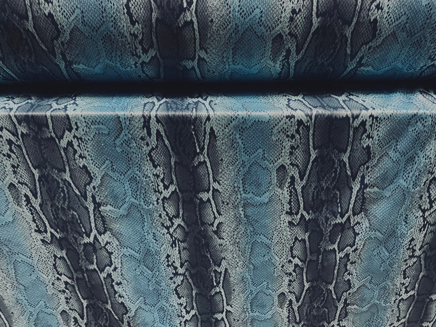 Single jersey polyester fabric - 60 inches wide - Snakeskin print - blue