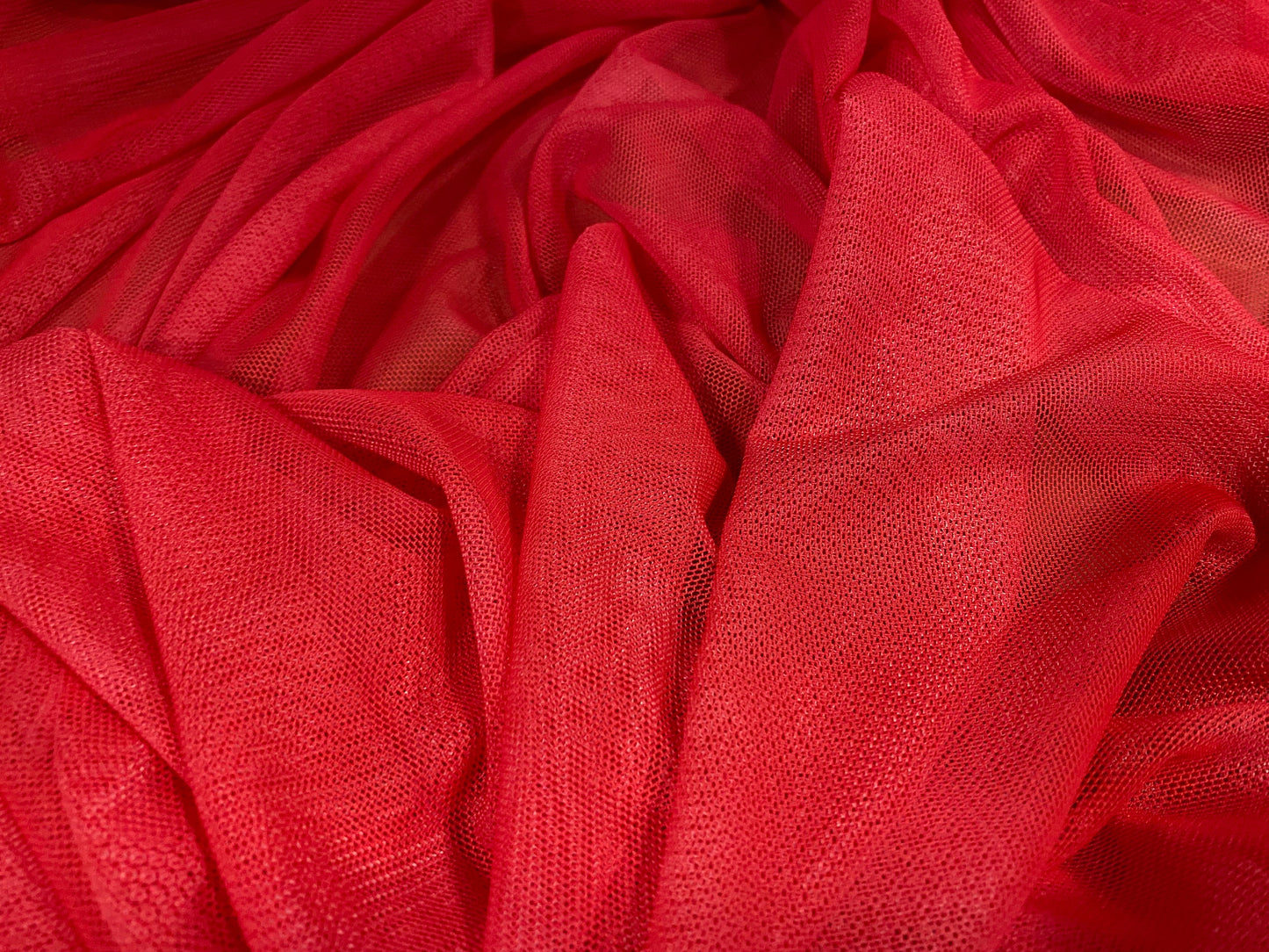 Power mesh net stretch spandex fabric, per metre - marbled print - strawberry