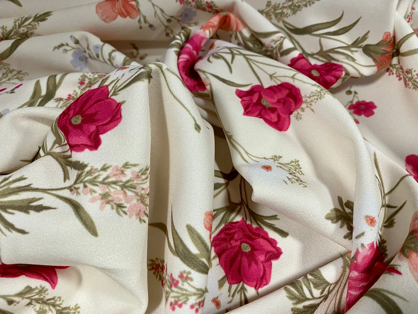 Scuba crepe fabric stretch spandex jersey, per metre - Rose flower print - cream & magenta
