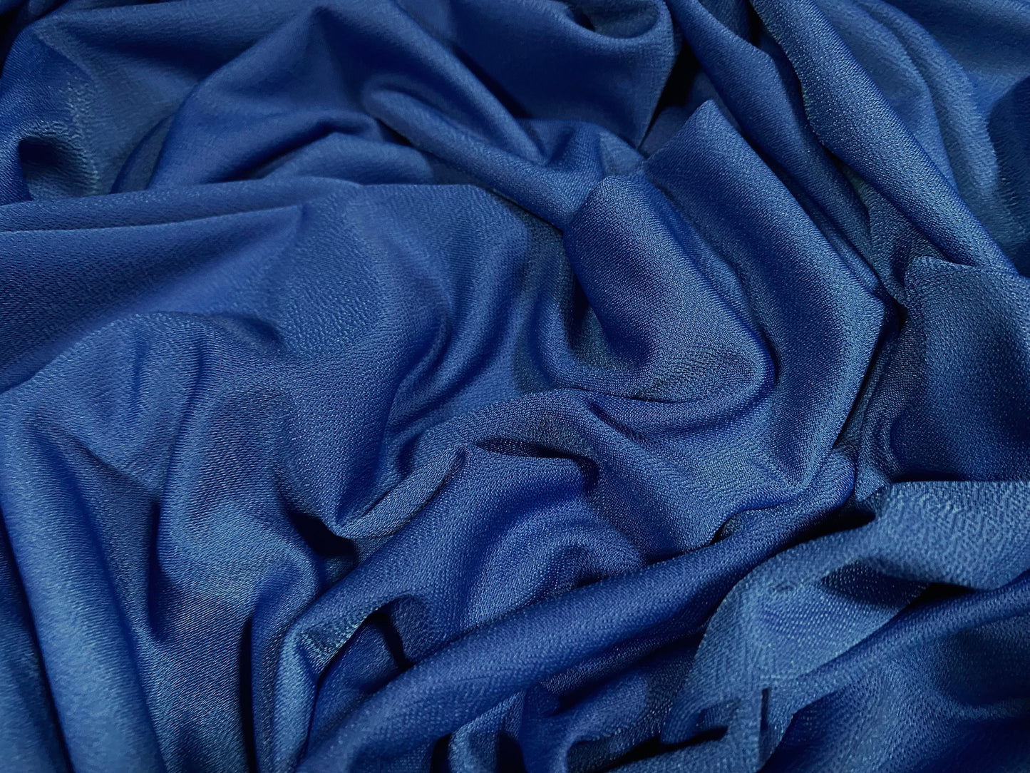 Valentino crepe spandex jersey fabric - similar to scuba - per metre - plain - royal blue