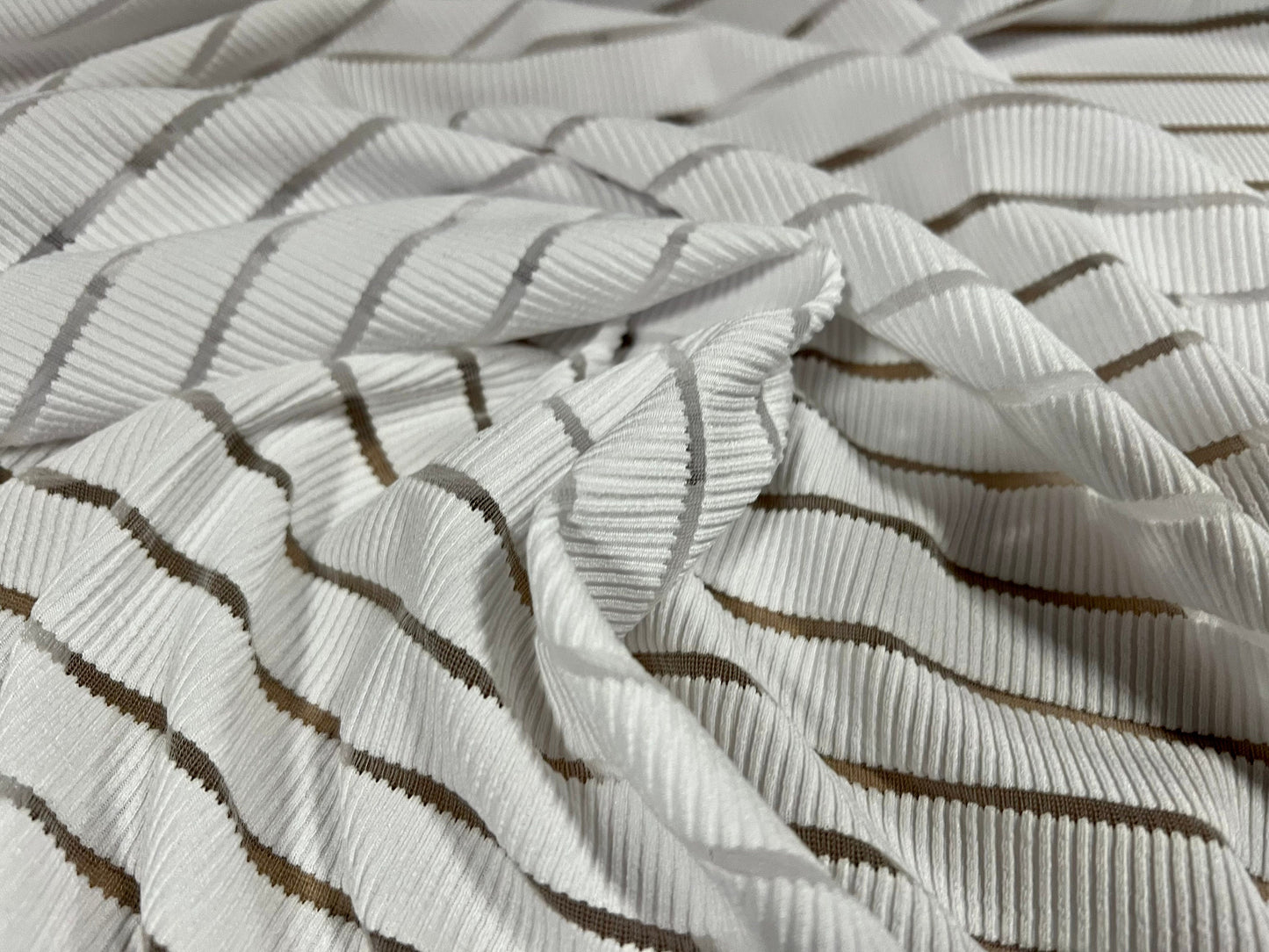 Needle-out stripe Stretch spandex ribbed jersey fabric, per metre - white
