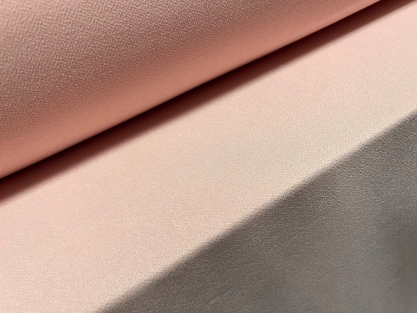 Valentino crepe spandex jersey fabric - similar to scuba - per metre - light pink