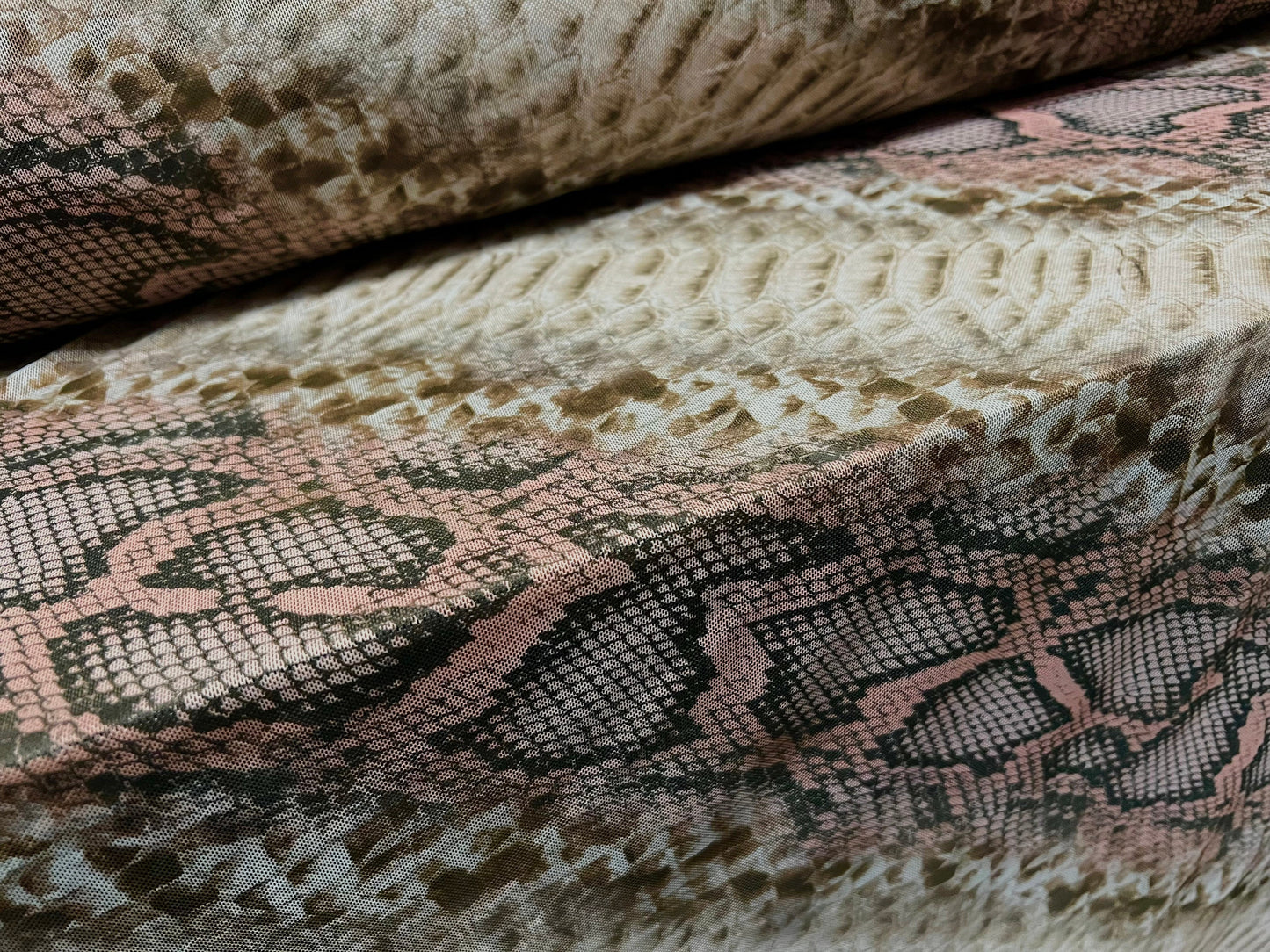 Power mesh net stretch fabric, per metre - crocodile snake fusion bias print