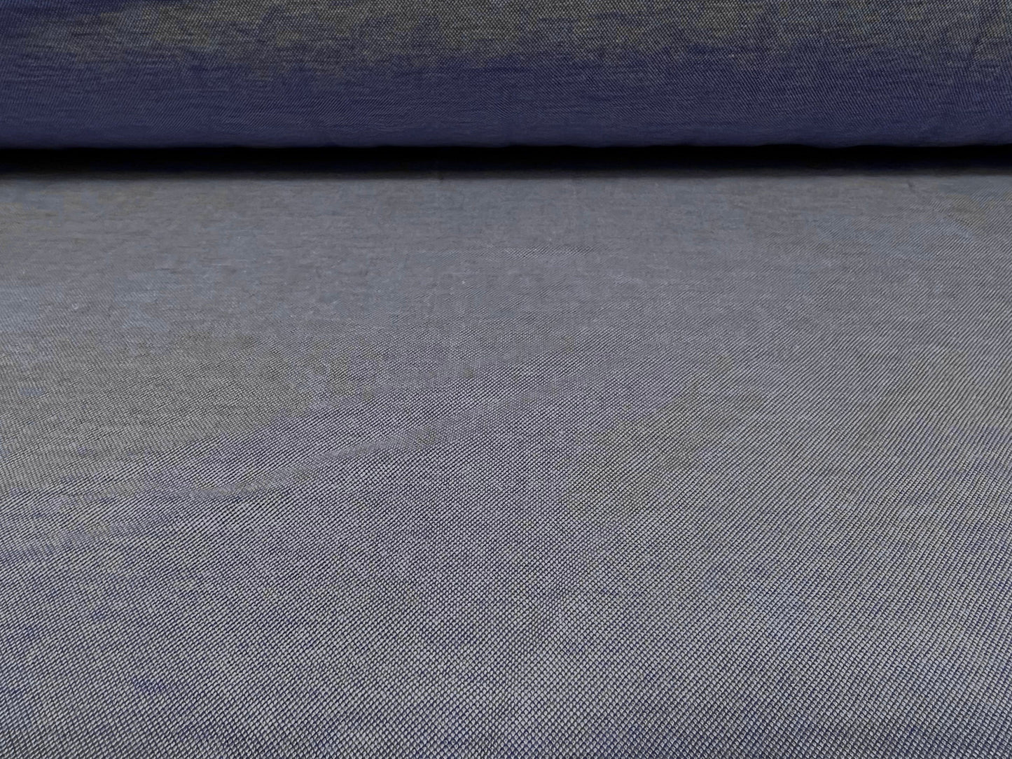 Chambray style woven dress fabric, -er metre - plain - blue